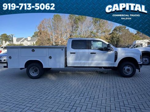 New 2026 Ford F350 XL w/ XL Chrome Package image 9