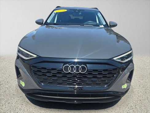 Used 2024 Audi Q8 e-tron Prestige w/ Prestige Package AWD/4WD image 8