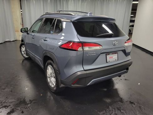 Used 2023 Toyota Corolla Cross LE AWD/4WD image 6