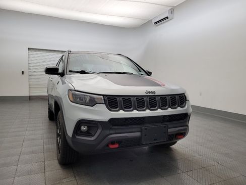 Used 2024 Jeep Compass Trailhawk image 14