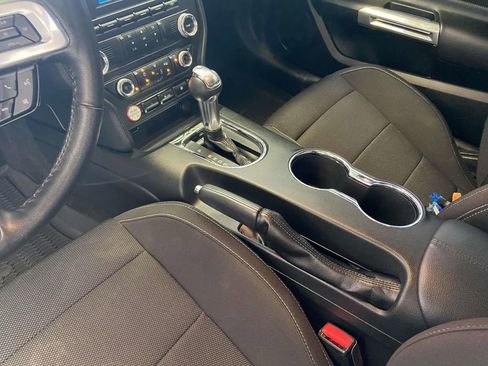 Used 2017 Ford Mustang Coupe image 18