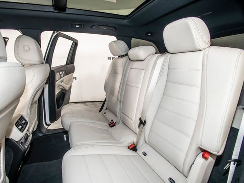 Used 2024 Mercedes-Benz GLS 580 GLS 580 image 42