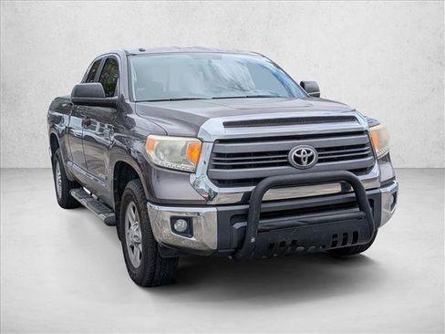 Used 2015 Toyota Tundra SR5 w/ SR5 Upgrade Package image 2