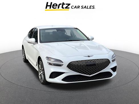 Used 2025 Genesis G70 2.5T image 1
