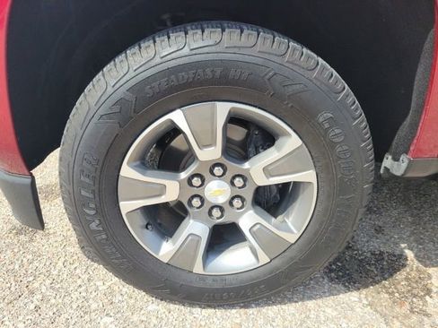 Used 2019 Chevrolet Colorado Z71 image 26