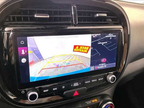 Used 2024 Kia Soul GT-Line image 24