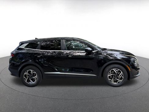 Used 2025 Kia Sportage LX FWD image 14