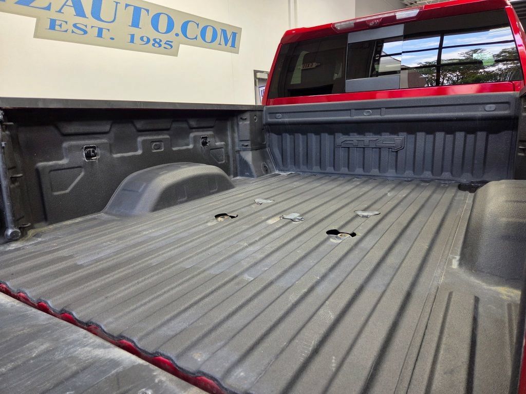 Used 2024 GMC Sierra 2500 AT4 w/ Technology Package AWD/4WD image 11