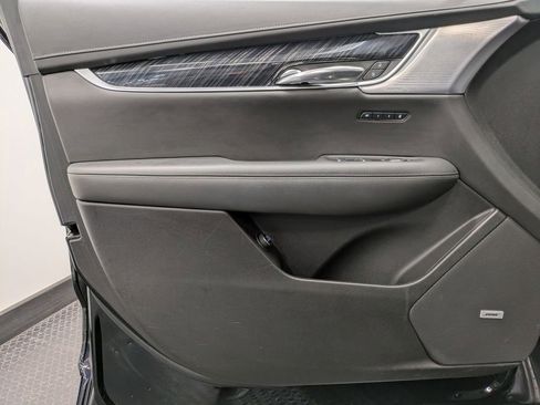 Used 2024 Cadillac XT6 Premium Luxury w/ LPO, Floor Liner Package AWD/4WD image 8