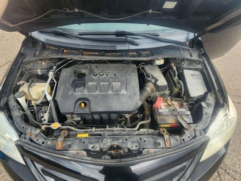 Used 2012 Toyota Corolla LE FWD image 26