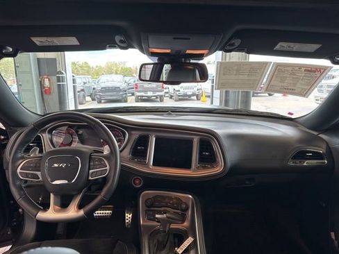 Used 2022 Dodge Challenger SRT Hellcat RWD image 21