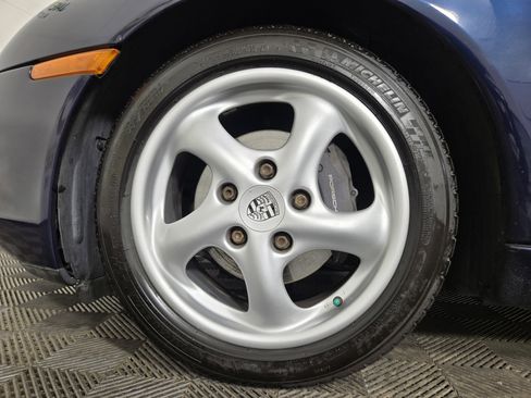 Used 1999 Porsche Boxster image 28