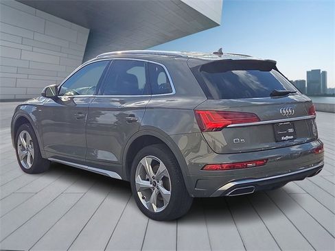 Certified 2023 Audi Q5 2.0T Premium Plus w/ Premium Plus Package image 4