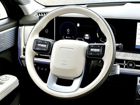 Used 2025 Hyundai Santa Fe Calligraphy FWD image 33