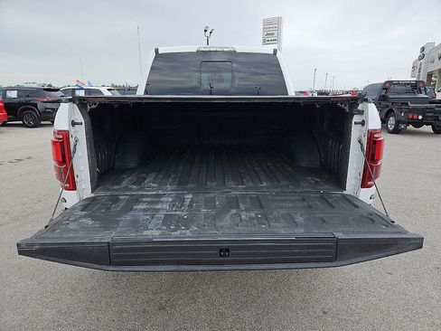 Used 2019 Ford F150 Raptor w/ Equipment Group 802A Luxury image 17