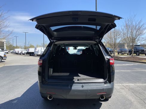 Used 2021 Chevrolet Traverse LT image 47