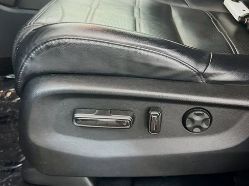 Used 2020 Honda CR-V EX-L image 16