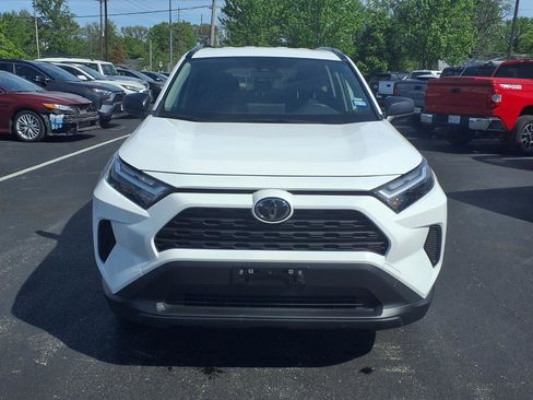 Certified 2025 Toyota RAV4 LE AWD/4WD image 29