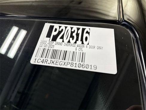 Used 2023 Jeep Grand Cherokee L Summit w/ High Altitude Package image 36