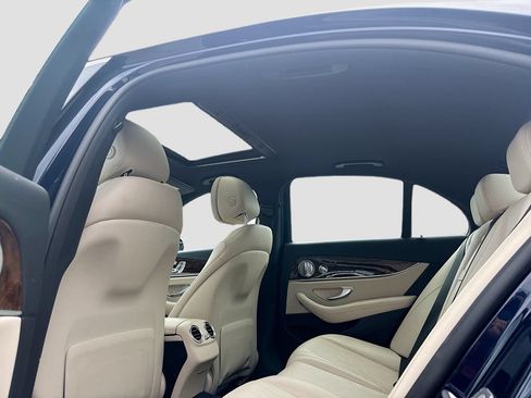 Used 2017 Mercedes-Benz E 300 4MATIC image 16