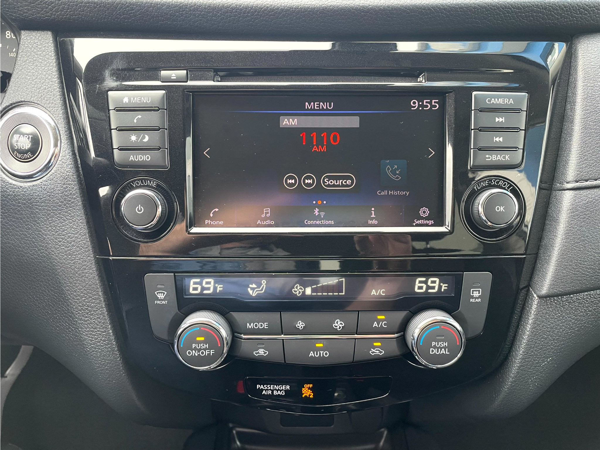 Used 2020 Nissan Rogue SV AWD/4WD image 16