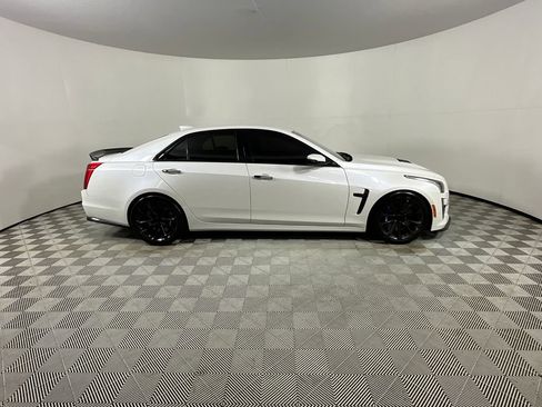 Used 2018 Cadillac CTS V image 5