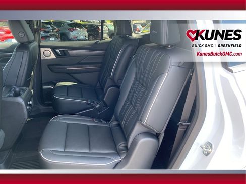 New 2026 Buick Enclave Avenir w/ Super Cruise Package FWD image 35