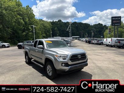 Used 2017 Toyota Tacoma SR5 w/ SR5 Appearance Package (SM)