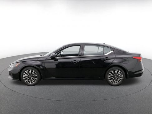 Used 2026 Nissan Altima 2.5 SV FWD image 4