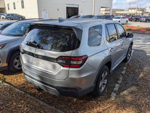 Used 2023 Honda Pilot EX-L image 18