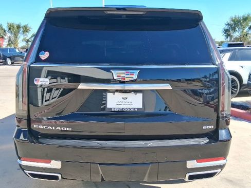 Used 2025 Cadillac Escalade Premium Luxury w/ Touring Package image 5