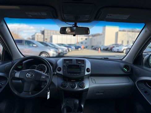Used 2010 Toyota RAV4 2WD image 17