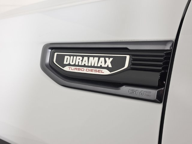 Used 2024 GMC Sierra 1500 AT4 w/ AT4 Preferred Package AWD/4WD image 12