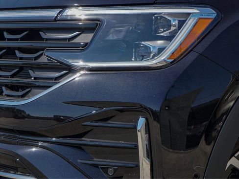 New 2026 Volkswagen Atlas SEL Premium R-Line AWD/4WD image 3