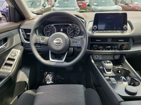 Certified 2023 Nissan Rogue SV AWD/4WD image 10