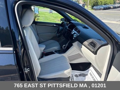 Used 2023 Volkswagen Tiguan SE R-Line AWD/4WD image 14