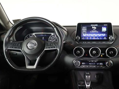 Used 2023 Nissan Sentra SR w/ SR Premium Package FWD image 32