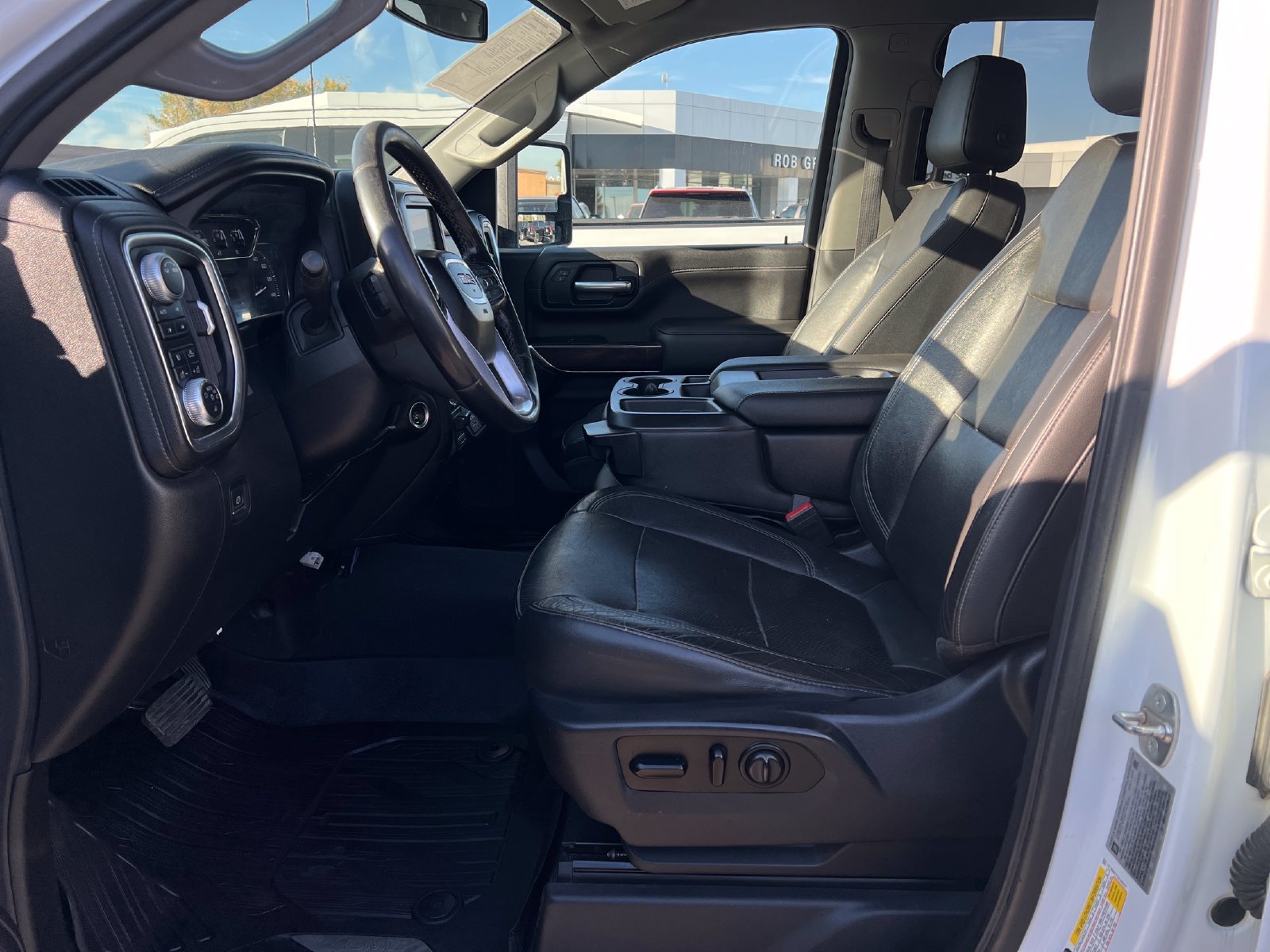 Used 2020 GMC Sierra 2500 SLT w/ X31 Off-Road Package AWD/4WD image 19