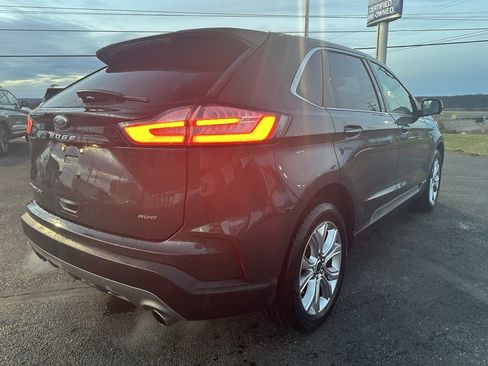 Used 2024 Ford Edge Titanium image 8