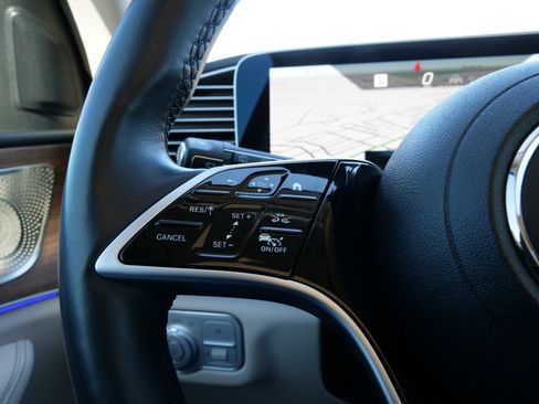 Used 2024 Mercedes-Benz GLS 450 GLS 450 image 23