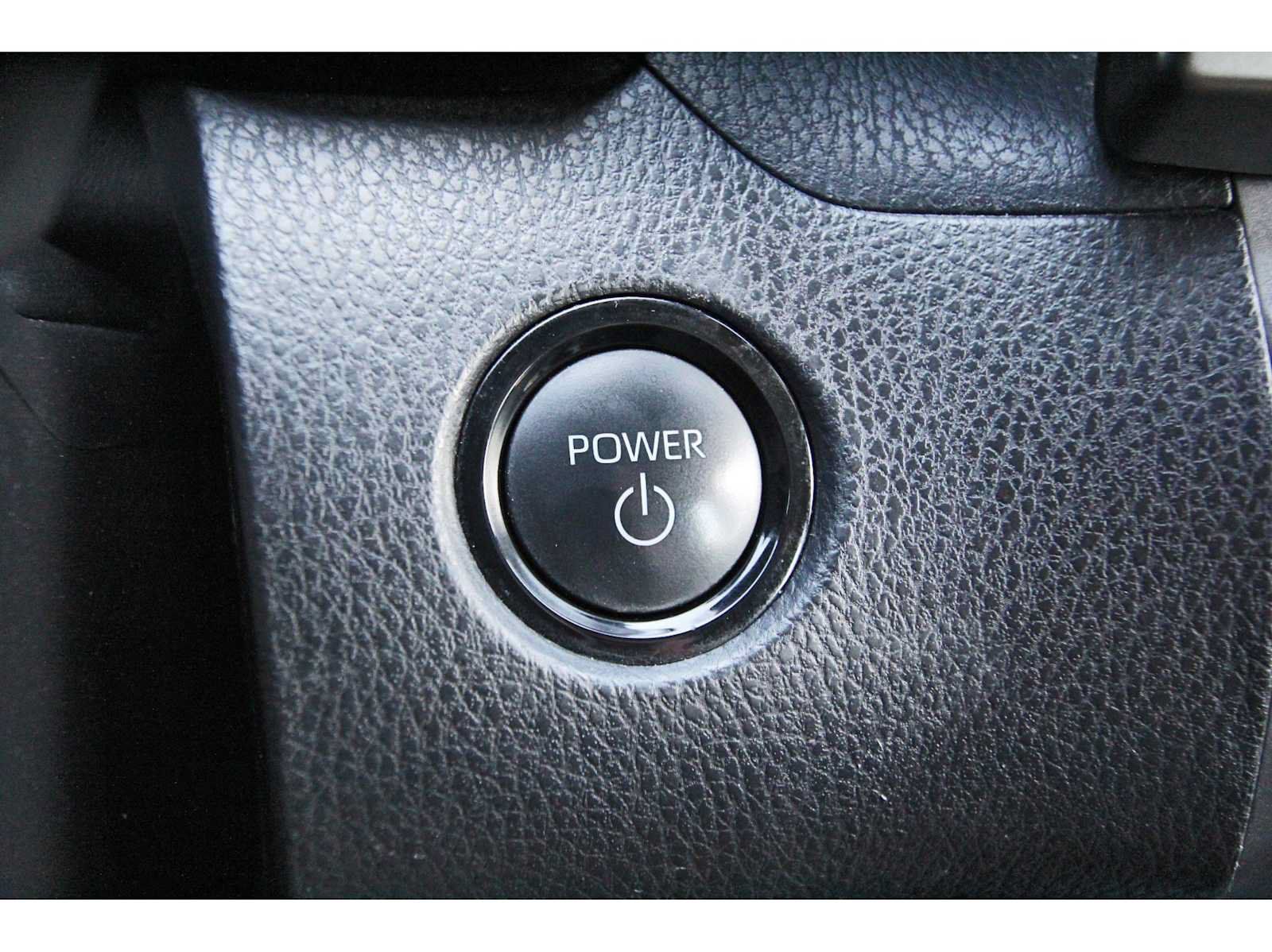 Used 2025 Toyota Camry SE FWD image 27