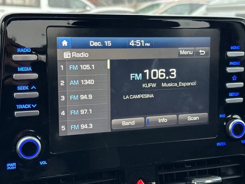 Used 2020 Hyundai Ioniq Blue image 19