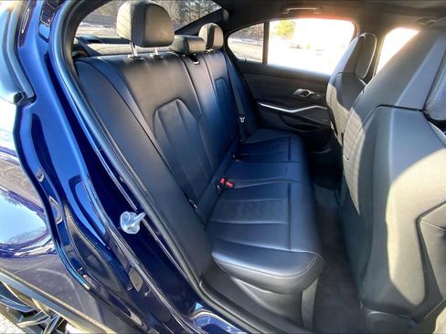 Used 2022 BMW M3 image 19