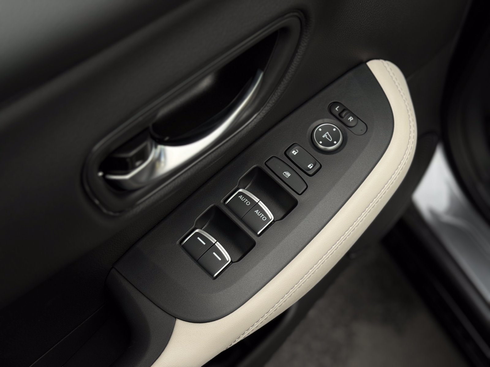 New 2027 Honda HR-V EX-L image 13