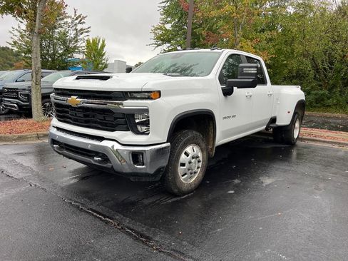 New 2026 Chevrolet Silverado 3500 LT w/ Safety Package image 5