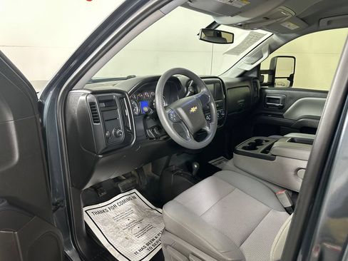 Used 2017 Chevrolet Silverado 1500 W/T AWD/4WD image 14
