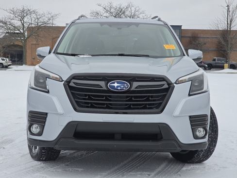 Used 2022 Subaru Forester Limited image 14