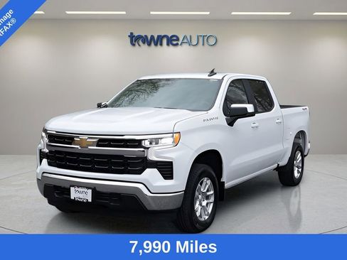 Used 2023 Chevrolet Silverado 1500 LT AWD/4WD image 2