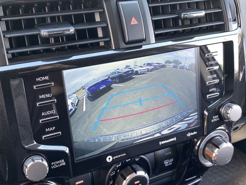 Used 2024 Toyota 4Runner TRD Off-Road Premium w/ Moonroof Package AWD/4WD image 23