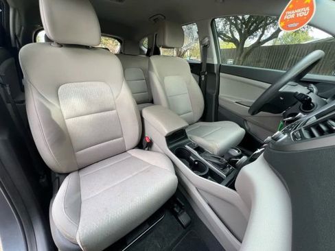 Used 2016 Hyundai Tucson SE w/ Option Group 02 image 9